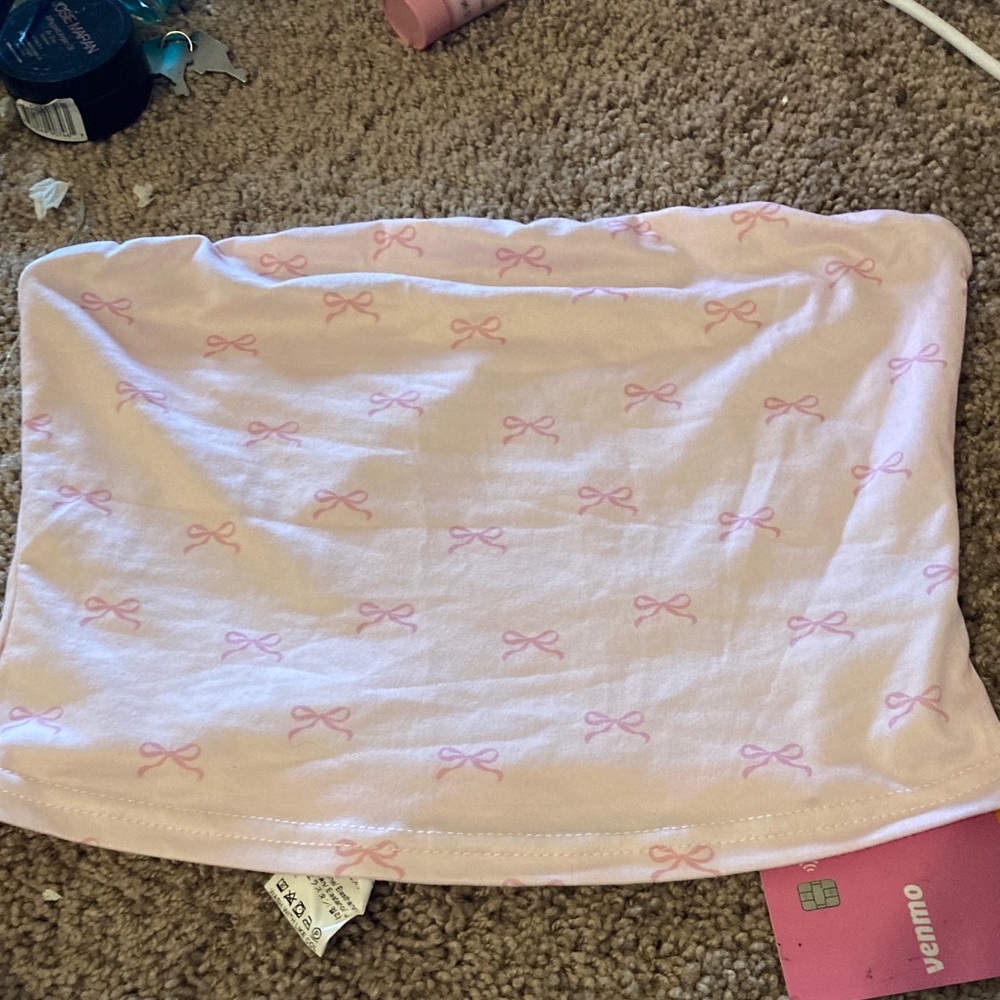 JCPenney Pink Bow Print Crop Top